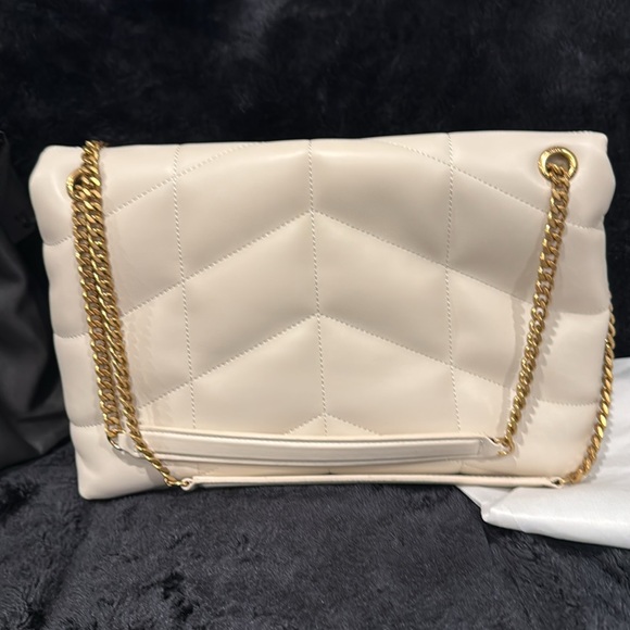 Yves Saint Laurent LouLou Puffer Medium in Blanc Vintage. - Picture 7 of 11